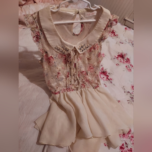 Ext. Rare Liz Lisa Flower Top - Picture 4 of 16